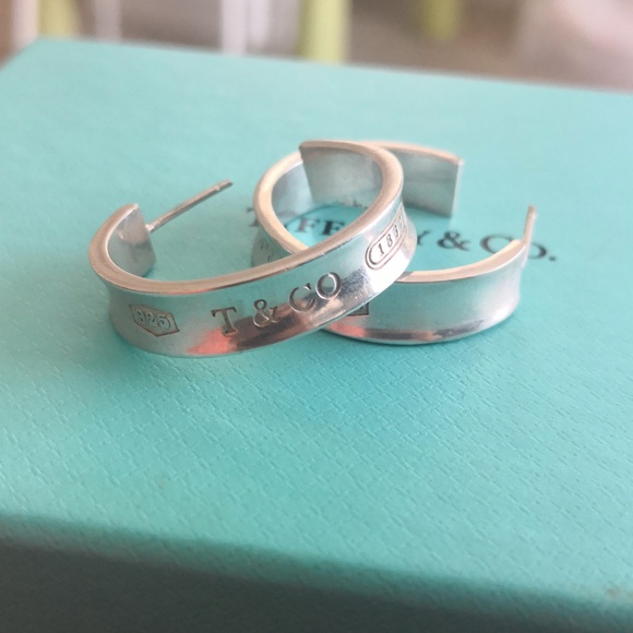 Tiffany 💖💕❤️1997 Tiffany & Co 1837 925 Sterling Silver Wide Hoop Earrings - Picture 1 of 6